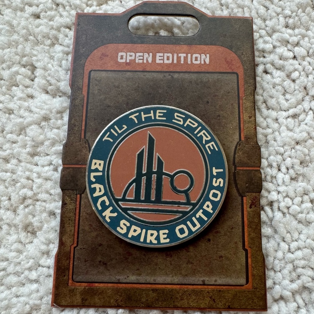 Star Wars Galaxy’s Edge Black Spire Outpost Pin